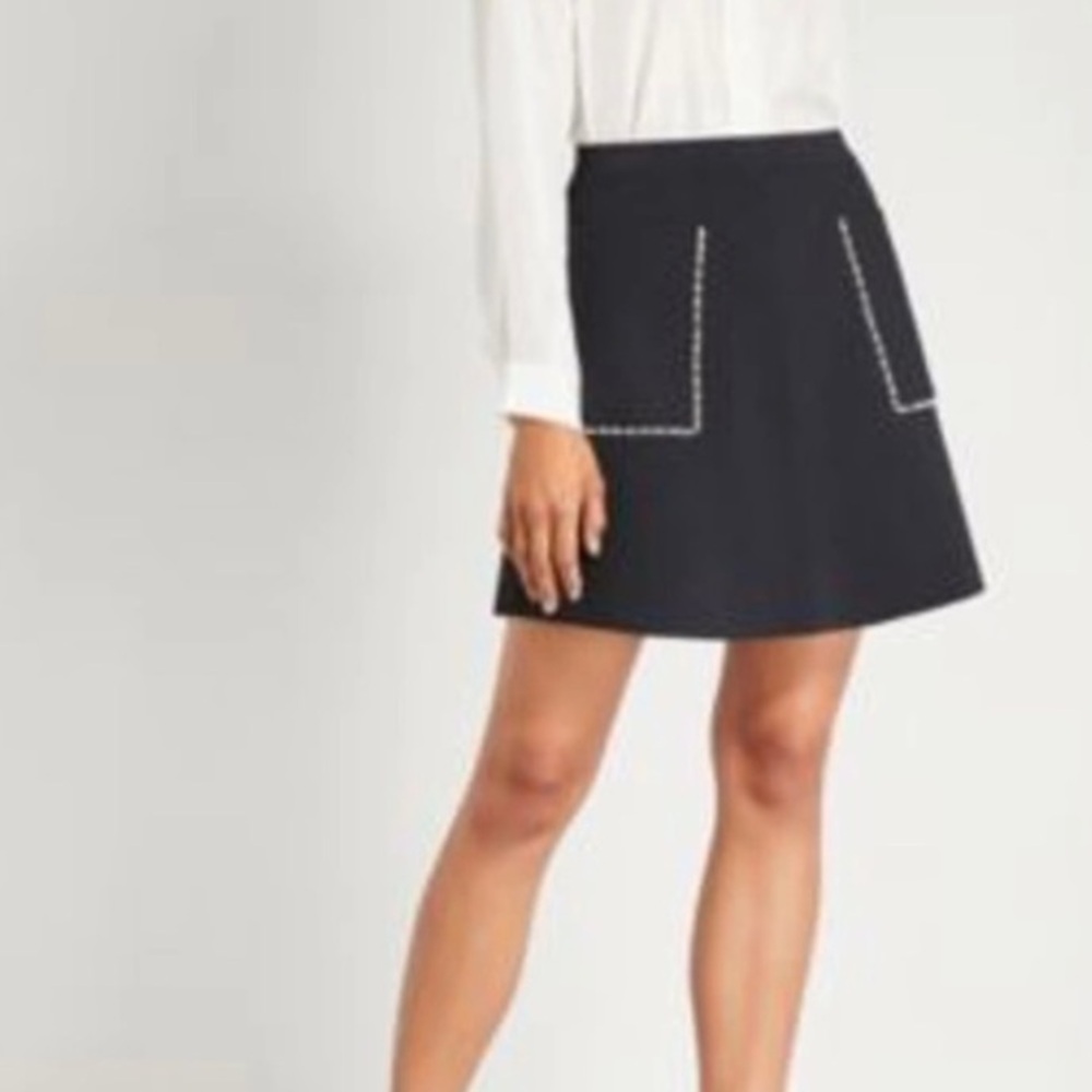 Sandro París Short Knit Skirt with Patch Pockets